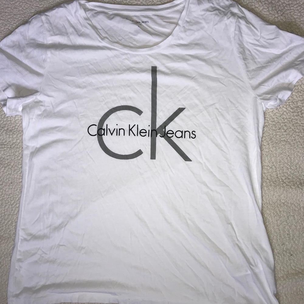 ✌🏻Calvin Kline Jeans T-shirt